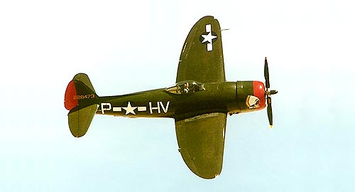 V&ocirc;o de um P-47D-27-RA