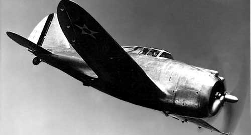 P-43 Lancer em v&ocirc;o descendente